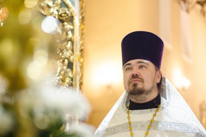 Протоиерей Алексей Колчерин: Государство заботится о духовной целостности страны