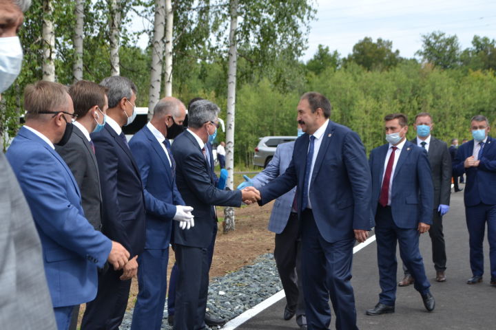 Верхний Услон впервые посетил Премьер-министр Республики Татарстан Алексей Песошин