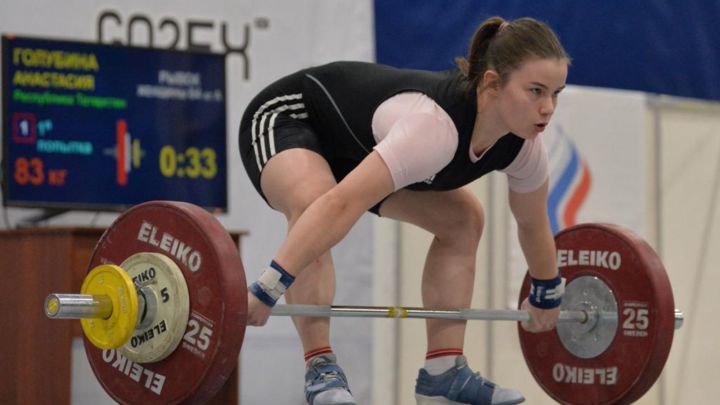 Анастасия Голубина приняла участие в Кубке России по тяжелой атлетике
