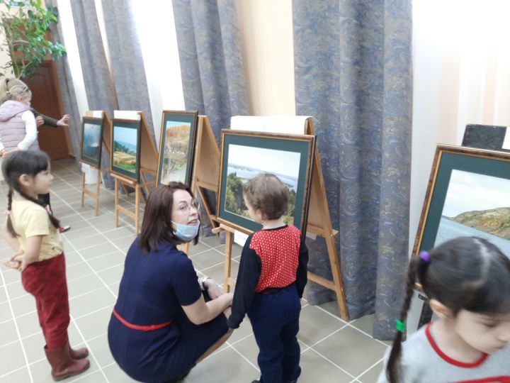 В Печищах открылась передвижная выставка фоторабот Кафиля Амирова