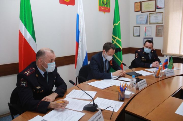 Глава ГИБДД РТ принял участие в заседании комиссии по обеспечению БДД в Альметьевске