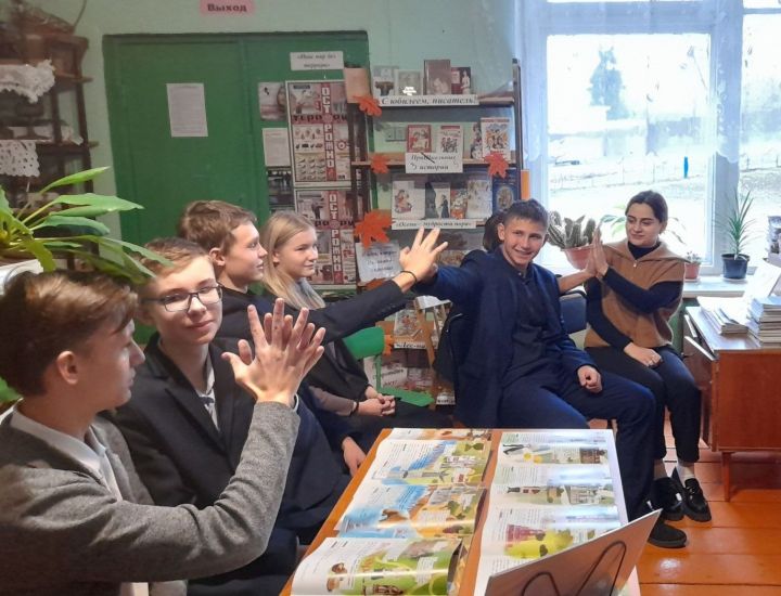 В познавательном мероприятии приняли участие школьники из Татарского Бурнашева