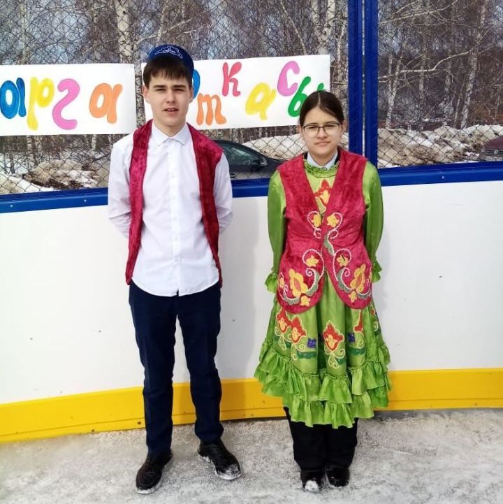 Школьники в Введенской Слободе встретили весну по татарским традициям