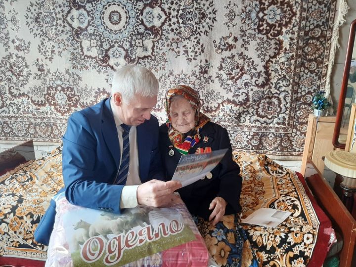 В женский день 8 марта 90 лет отметила Анастасия Володина из Печищ