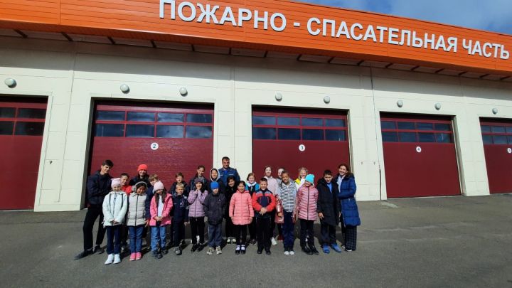 Введенослободские школьники побывали с экскурсией в пожарной части г.Иннополис