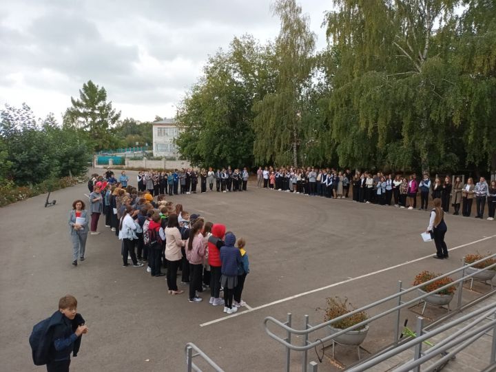 Верхнеуслонские школьники приняли участие в митинге