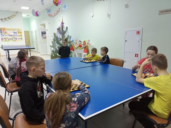 В Макулове состоялся турнир по шашкам среди подростков