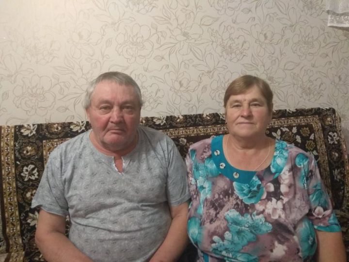 Кильдеевские культработники навестили семью Мукаевых