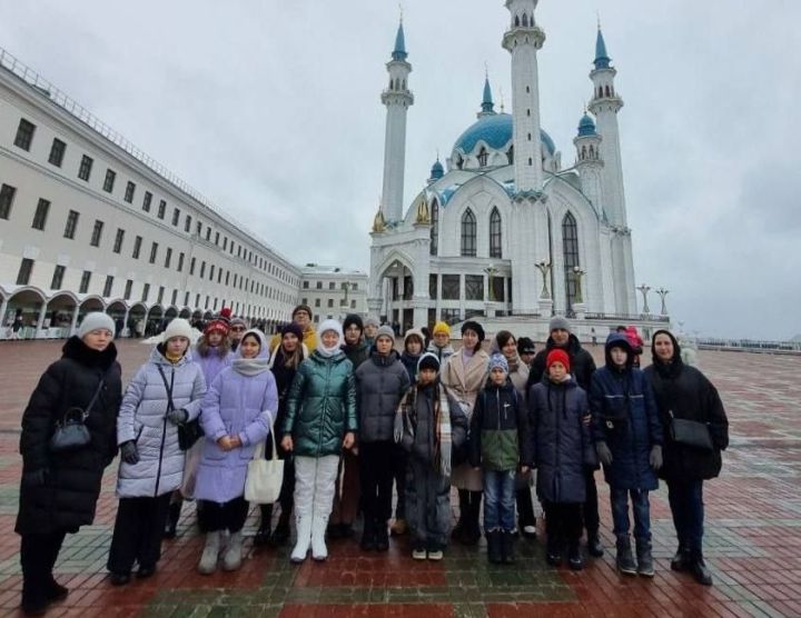 Юные художники из Иннополиса посетили Казанский Кремль