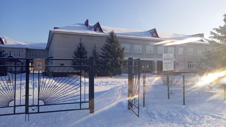 В Верхнеуслонском районе шесть школ получили сообщения о минировании