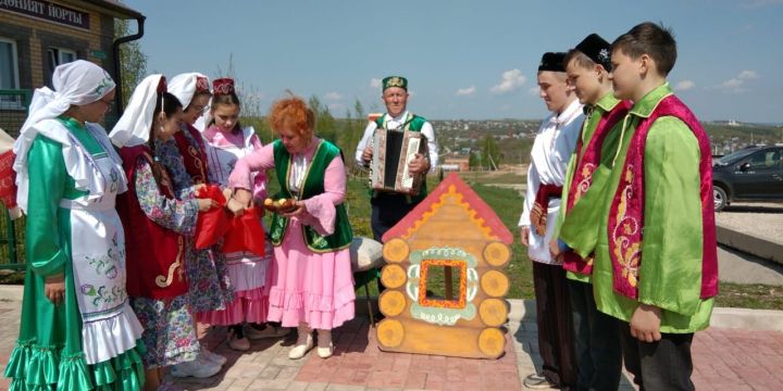В Верхнеуслонском районе провели праздник детской обрядовой песни