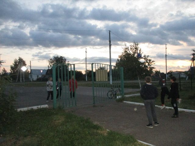 Культработники в Кильдееве поиграли в подвижные игры с подростками