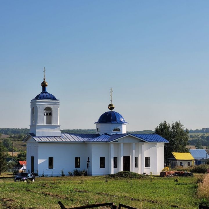 Старинный Смоленский храм в селе Клянчино отметил престольный праздник
