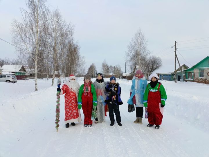 В Кильдееве вспомнили традицию святочных колядок