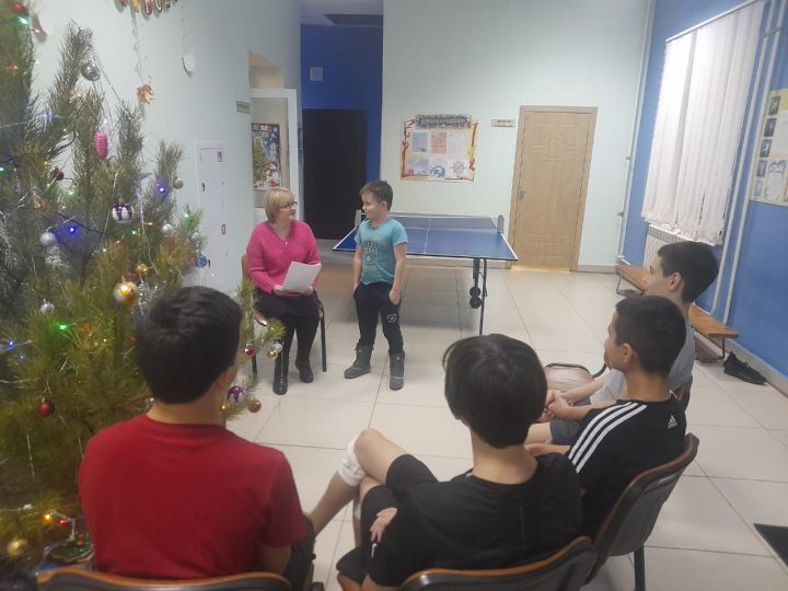 В Макулове для молодежи устроили «Новогодние забавы»