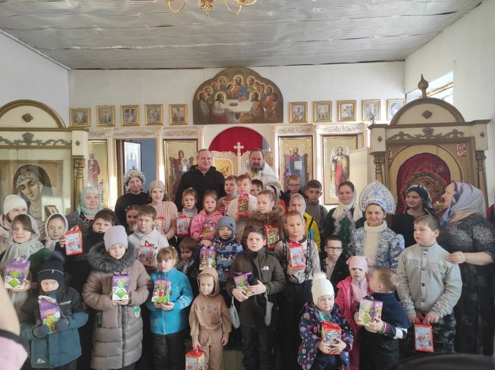 В Куралове прошла традиционная Рождественская елка