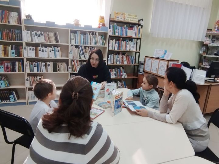 В Верхнем Услоне Всероссийский день чтения отметили семейной акцией