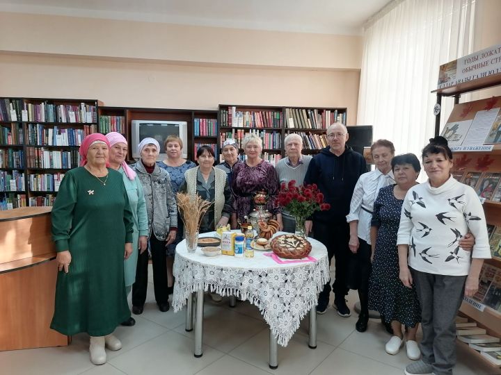 В Верхнеуслонской библиотеке прошли фольклорные посиделки