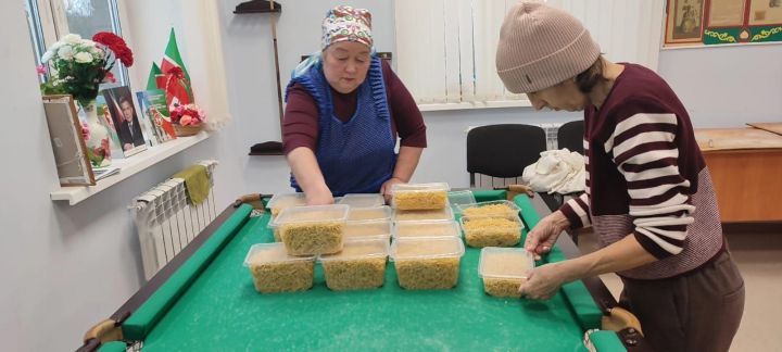 Бакча Сарайда «Донбасска солдатка посылка җибәрү»акциясе дәвам итә