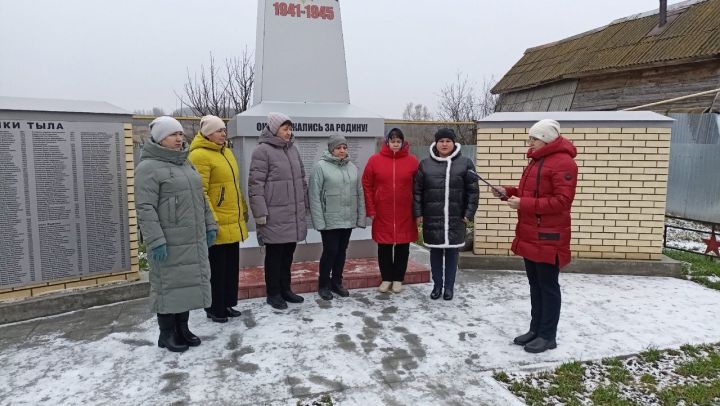 В Кильдееве прошел митинг, посвященный Дню неизвестного солдата