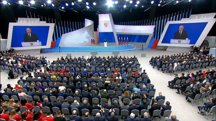 Переехавшие в села работники культуры смогут получить до 2 млн рублей