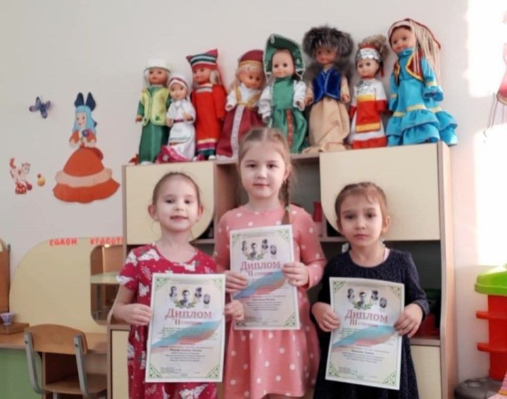 Югары Осланлылар Муса Җәлил әсәрләре буенча Бөтенроссия конкурсында җиңүче булды