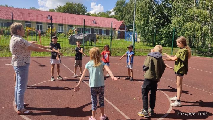 В Ямбулатове к Дню физкультурника прошла спортивно-игровая программа