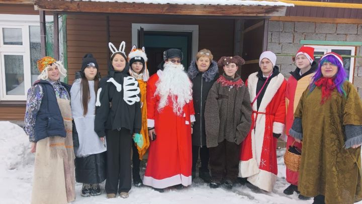 В Печищах прошли Рождественские колядки