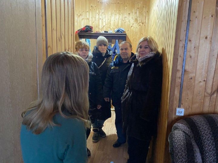 В Верхнеуслонском районе навестили семьи, состоящие на учете