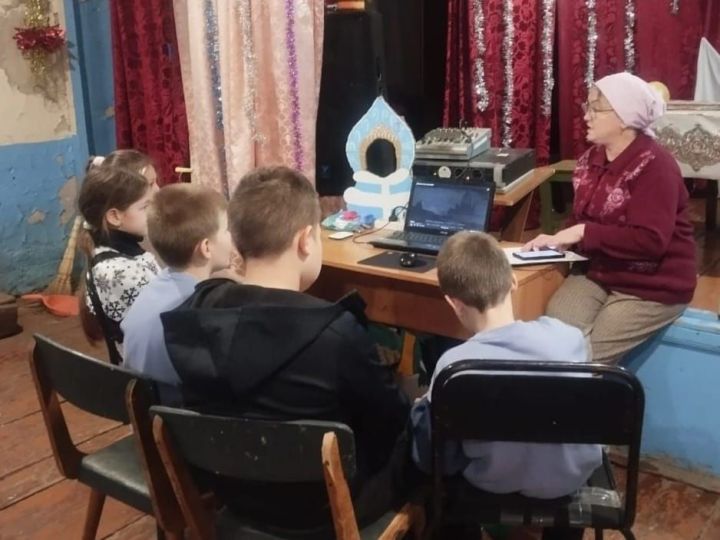 Яңа Юл балалары Таня Савичеваның көндәлеге белән таныштылар