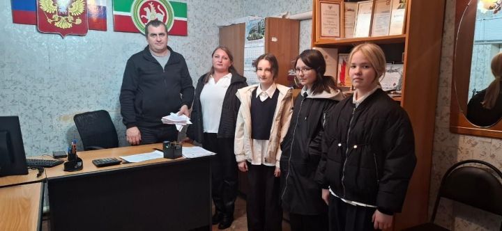 Школьники написали письма солдатам в Татарско-Бурнашевской школе