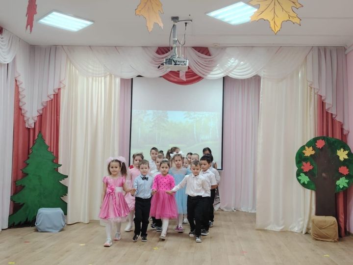 «Каенкай»да  әниләрне бәйрәм белән котладылар