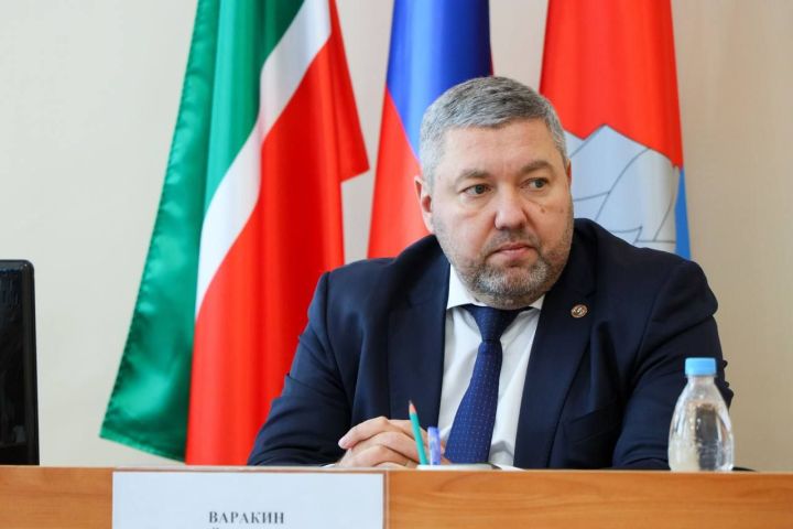 Глава Верхнеуслонского района Евгений Варакин награждён медалью Раиса РТ