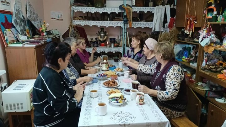 В селе Кильдеево отпраздновали Международный день чая душевными посиделками