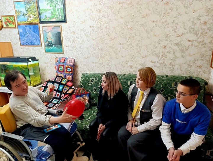 Югары Ослан мәктәбендә «Йөрәк җылысы» акциясе бара