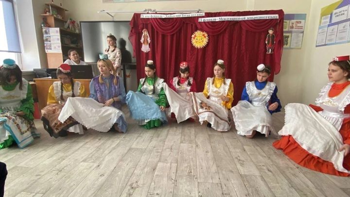 Шеланга мәктәбендә телләрне саклау буенча чара үткәрелде