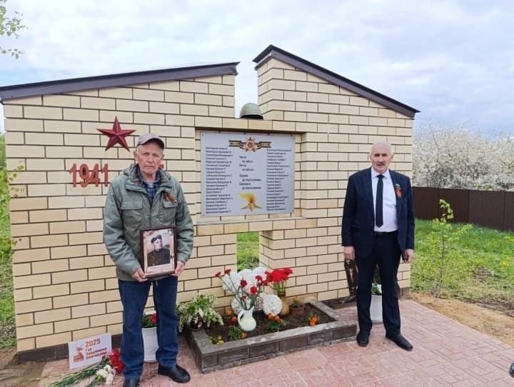 Ватан авылында фронтовик якташларына һәйкәл ачу тантанасы узды