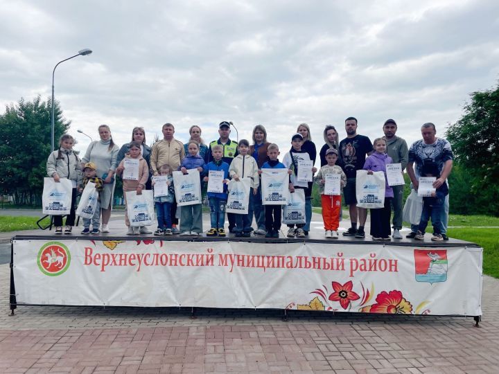 В Верхнем Услоне наградили участников семейного видеочелленджа по БДД
