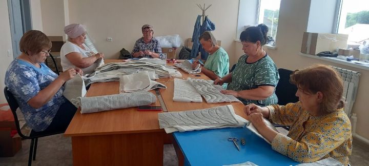 Октябрьский бистәсе волонтерлары МХО сугышчыларына ярдәм итүдә яңа ысул кертәләр