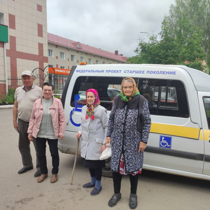 «Островок надежды» помогает пожилым и инвалидам добраться до больниц