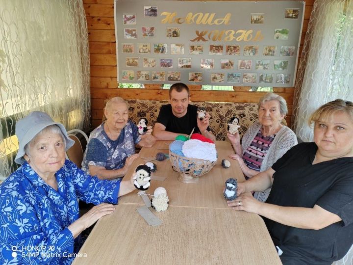 Верхнеуслонский дом-интернат превратился в творческую мастерскую