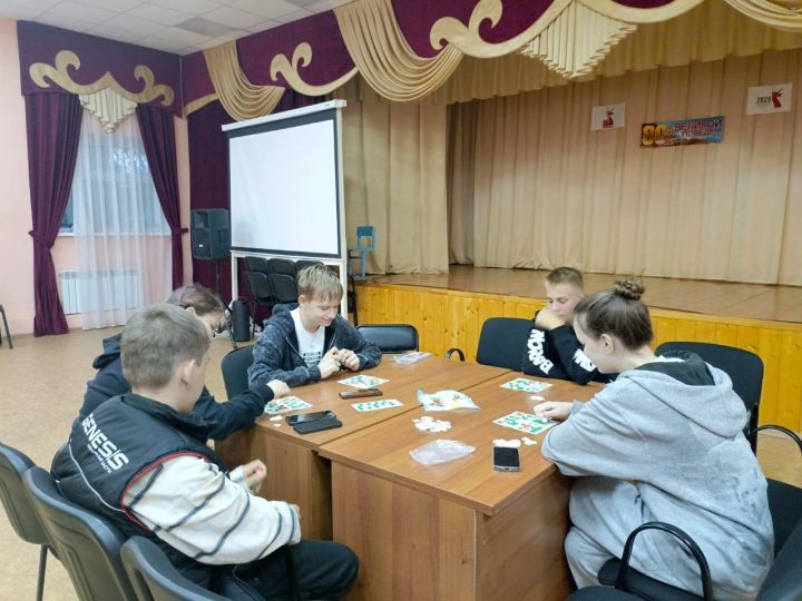 Лото объединяет: в Кильдееве прошла азартная молодежная встреча