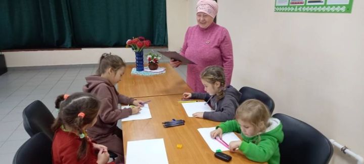 Игровая программа «Малыши-карандаши» прошла в Вахитовском СДК