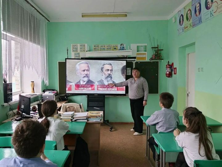 Печищинские школьники отметили Международный день музыки