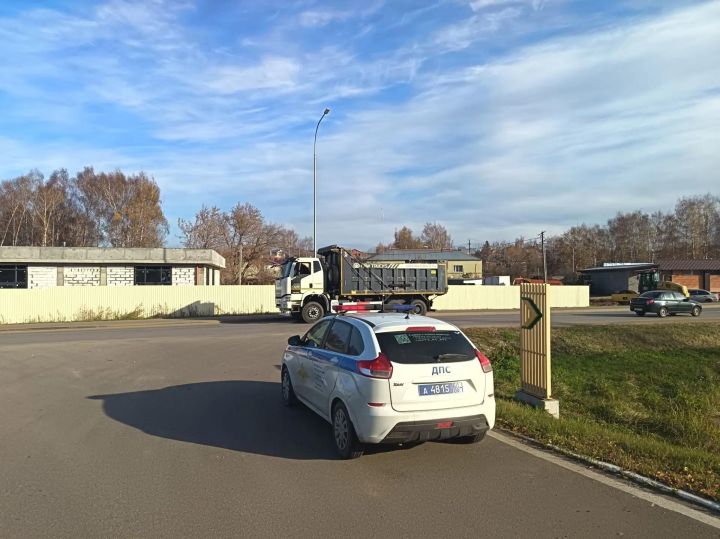 Госавтоинспекция задержала водителя грузовика с признаками опьянения