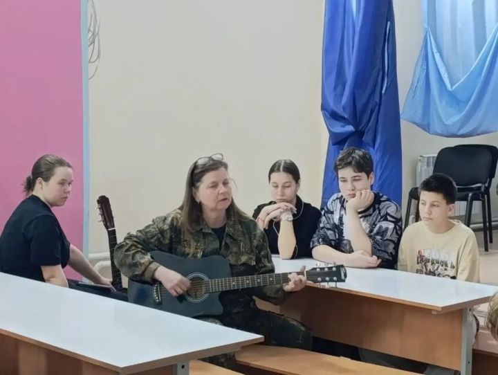 В Верхнем Услоне прошел душевный вечер знакомства участников «Вахты памяти»