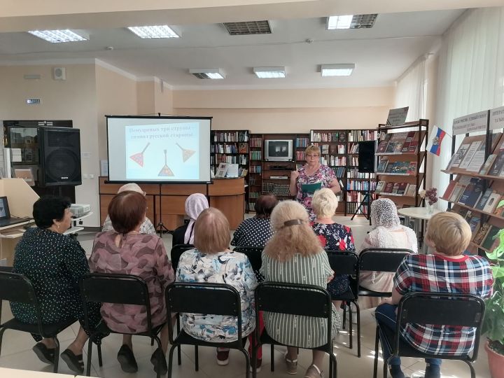 В библиотеке Верхнего Услона прошёл вечер русской культуры