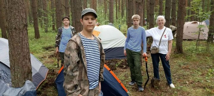 Поисковый отряд из Верхнего Услона в очередной экспедиции