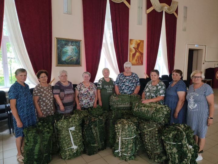 Тыл помогает: в Куралове готова 15-я маскировочная сеть