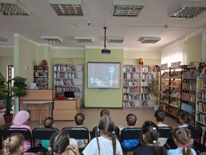 Балалар Светофор көнен кызыклы һәм файдалы үткәрделәр